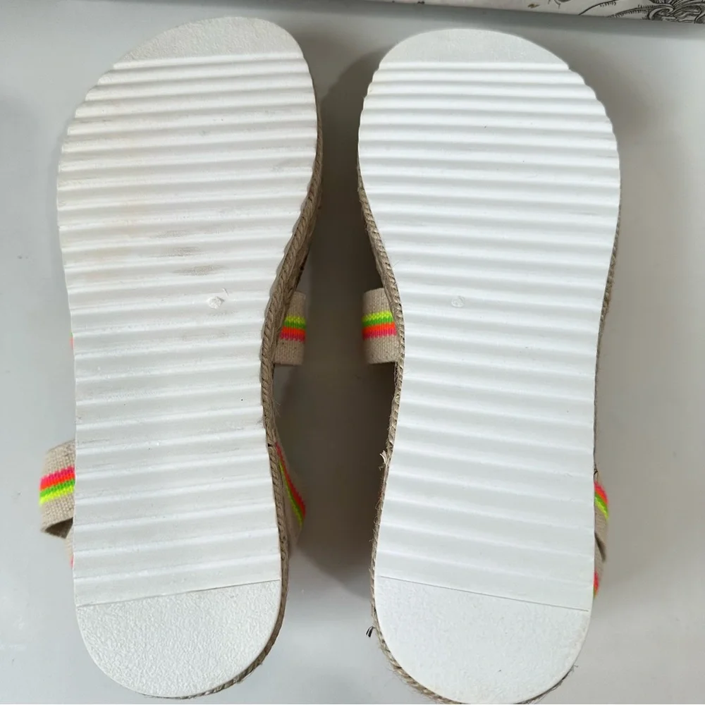Steve Madden Women's Kimmie Flat Wedge Sandal Size 8 Bright Multi Color Straps